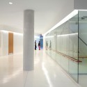 Terrence Donnelly Health Sciences Complex / Kongats Architects Terrence Donnelly Health Sciences Complex / Kongats Architects © Shai Gill