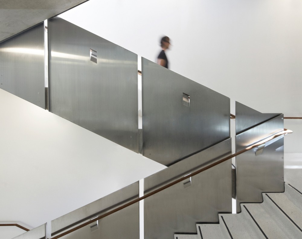 Terrence Donnelly Health Sciences Complex / Kongats Architects