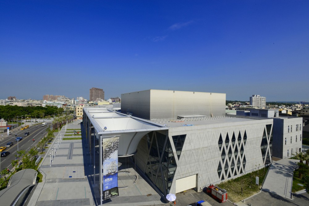Dadong Art Center / Cie + MAYU architects