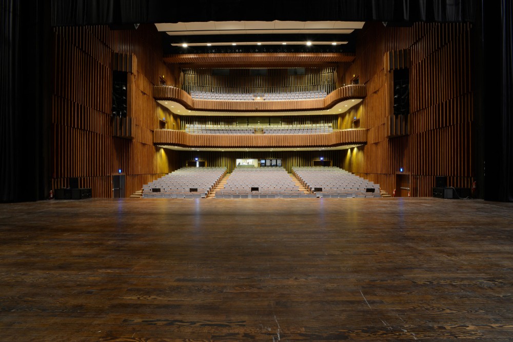 Dadong Art Center / Cie + MAYU architects