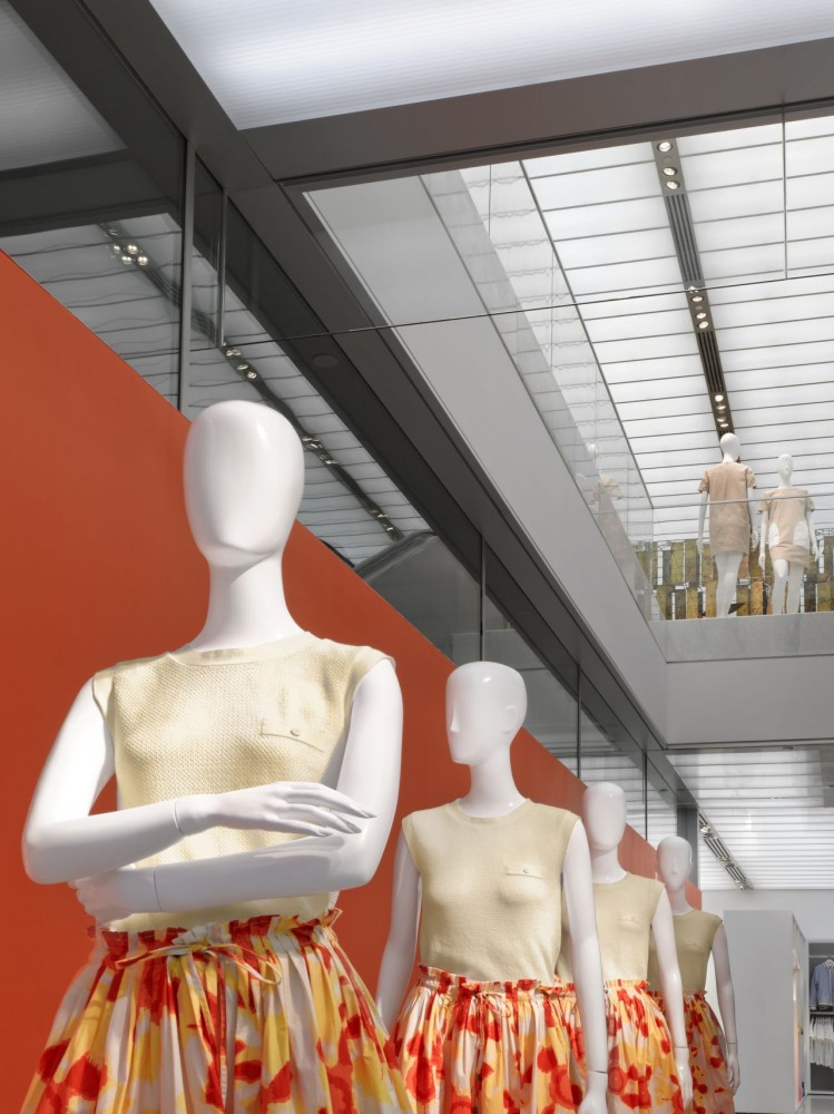 Joe Fresh New York flagship / Burdifilek