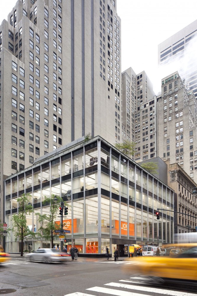 Joe Fresh New York flagship / Burdifilek
