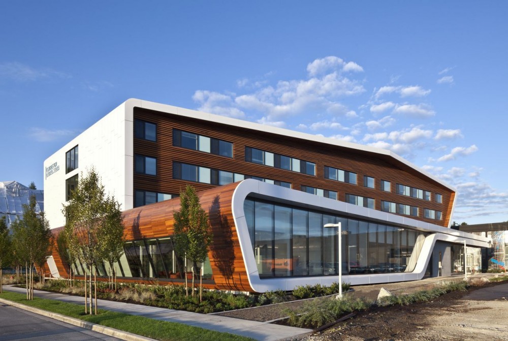Centre for Digital Media / Musson Cattell Mackey Partnership Architects