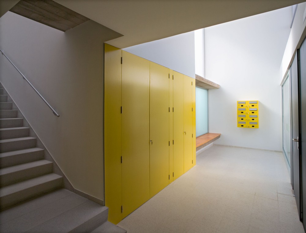 27 VPO / Equipo Olivares Arquitectos
