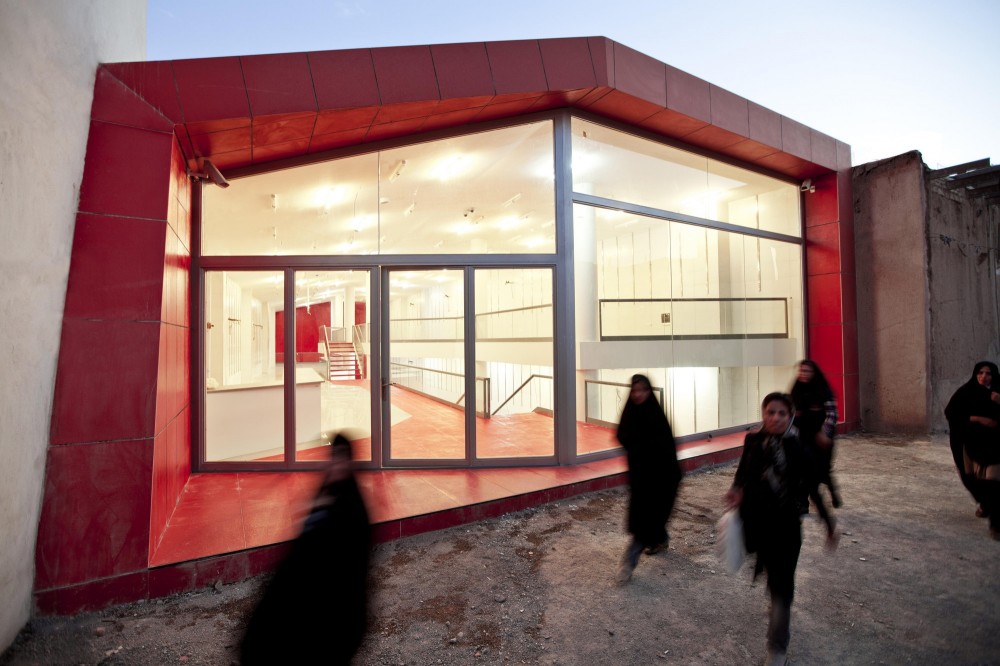 No Name Shop / Ali Dehghani, Ali Soltani & Atefeh Karbasi