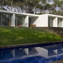 House in Colares / Frederico Valsassina Arquitectos House in Colares / Frederico Valsassina Arquitectos © FG+SG