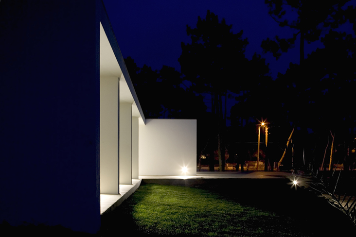 House in Colares / Frederico Valsassina Arquitectos