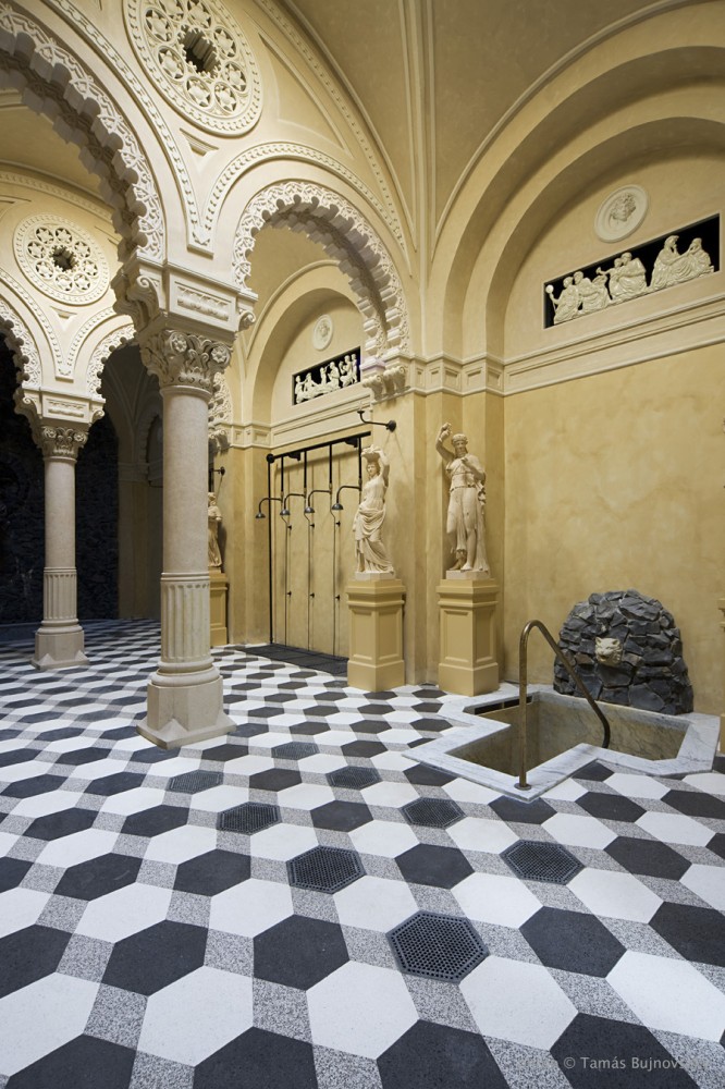 Rácz Thermal Bath / Budapesti Műhely