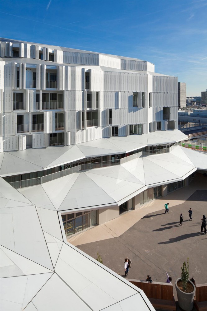 M9-C Building / BP Architectures