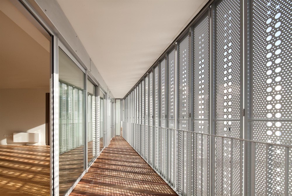 M9-C Building / BP Architectures