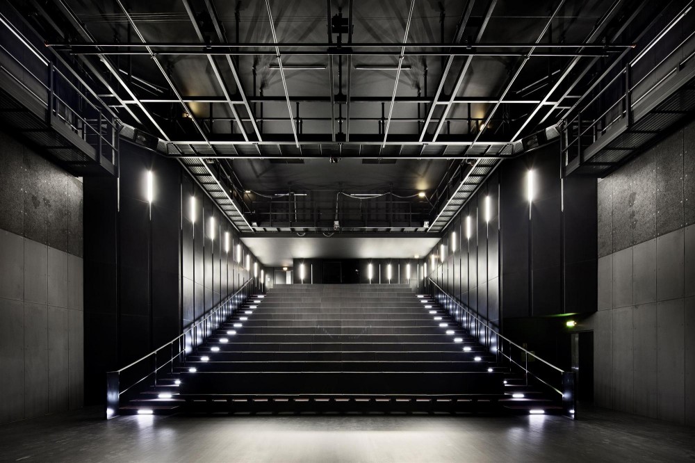 M9-C Building / BP Architectures