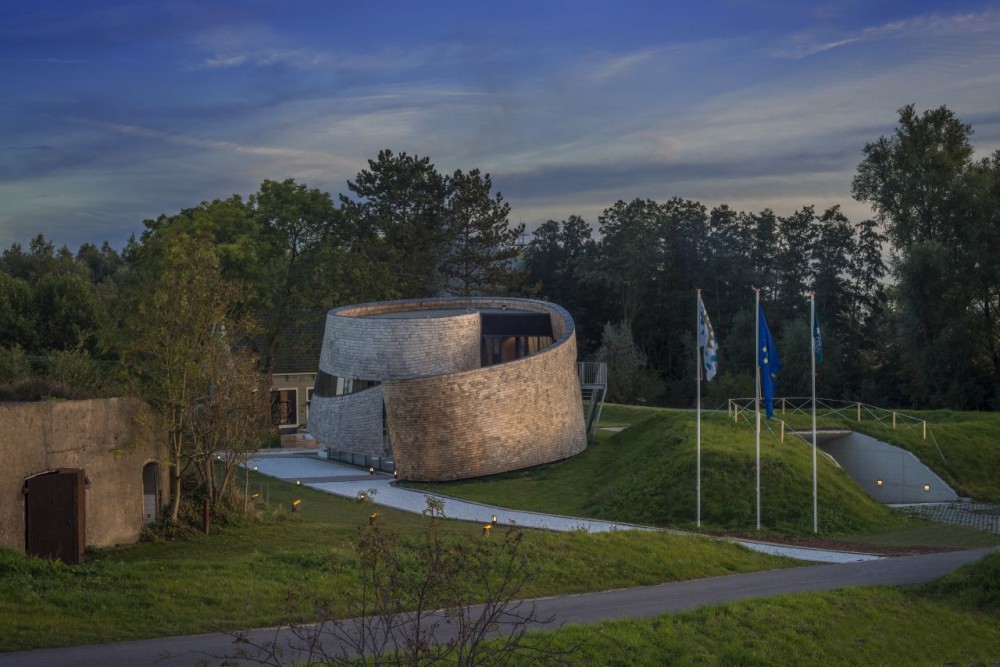 Puur Pavilion / emma Architecten