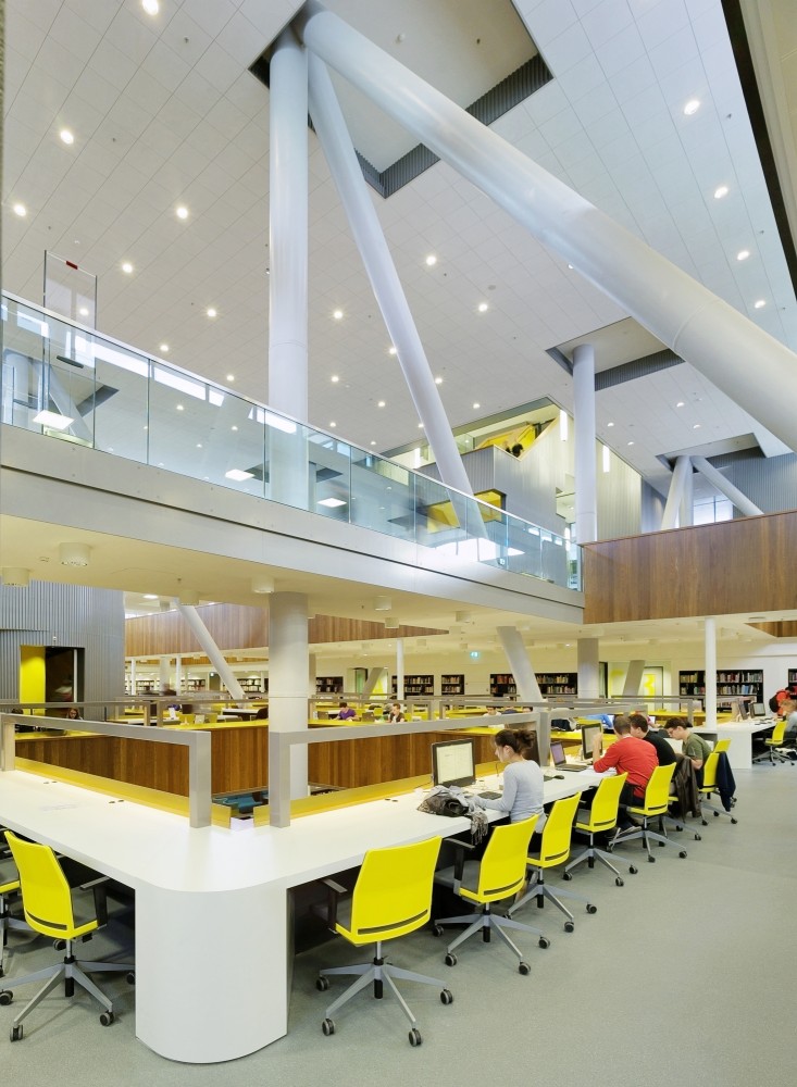 MetaForum / Ector Hoogstad Architecten