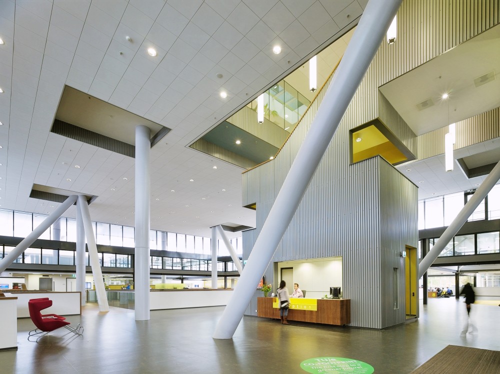 MetaForum / Ector Hoogstad Architecten