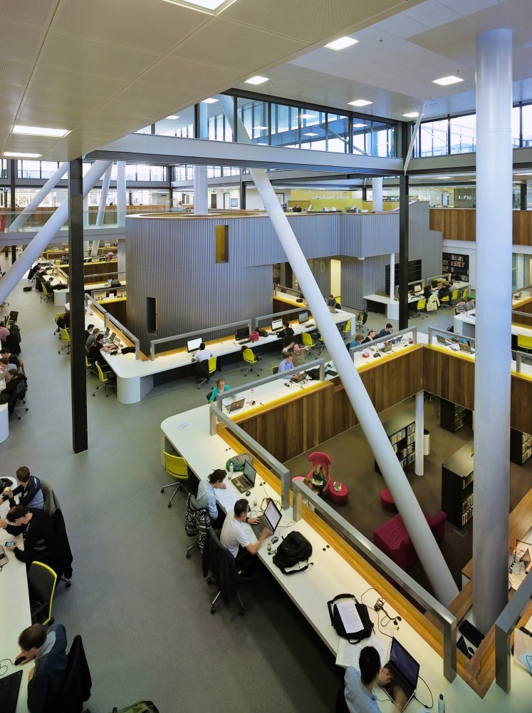 MetaForum / Ector Hoogstad Architecten