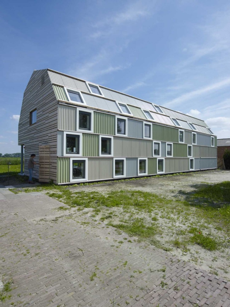 Buddhist Meditation Centre Metta Vihara / bureau SLA