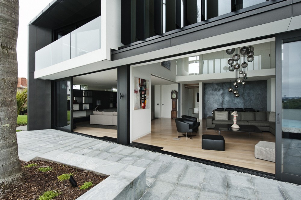 Lucerne / Daniel Marshall Architects