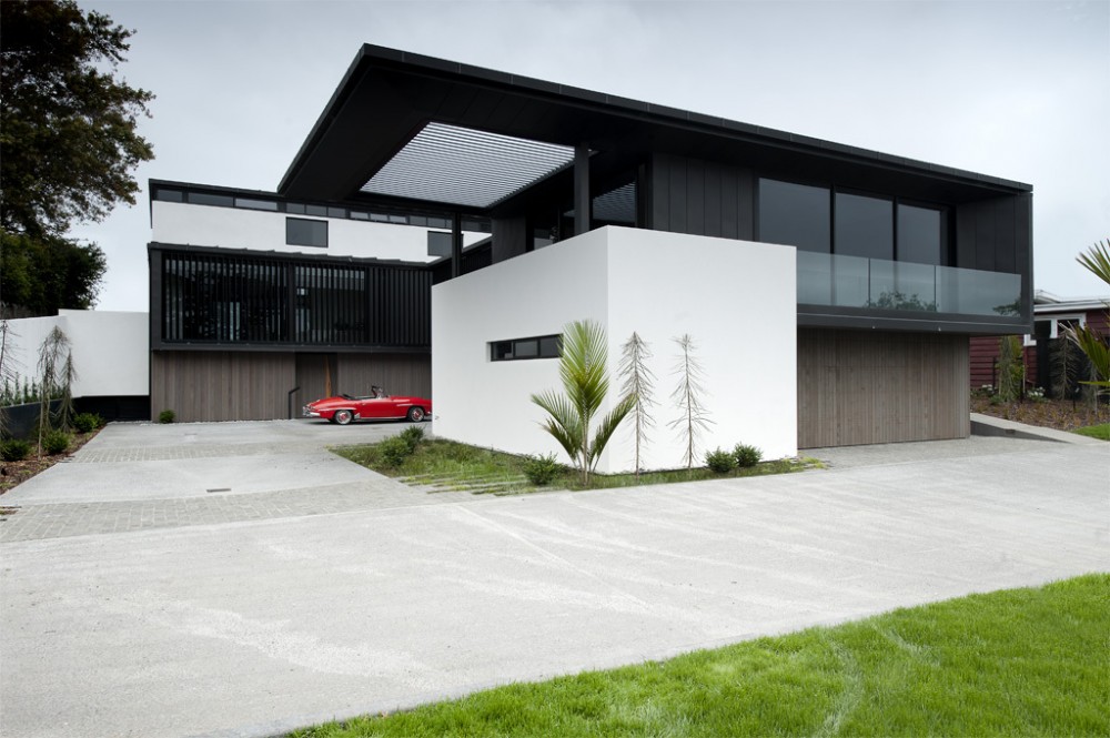 Lucerne / Daniel Marshall Architects