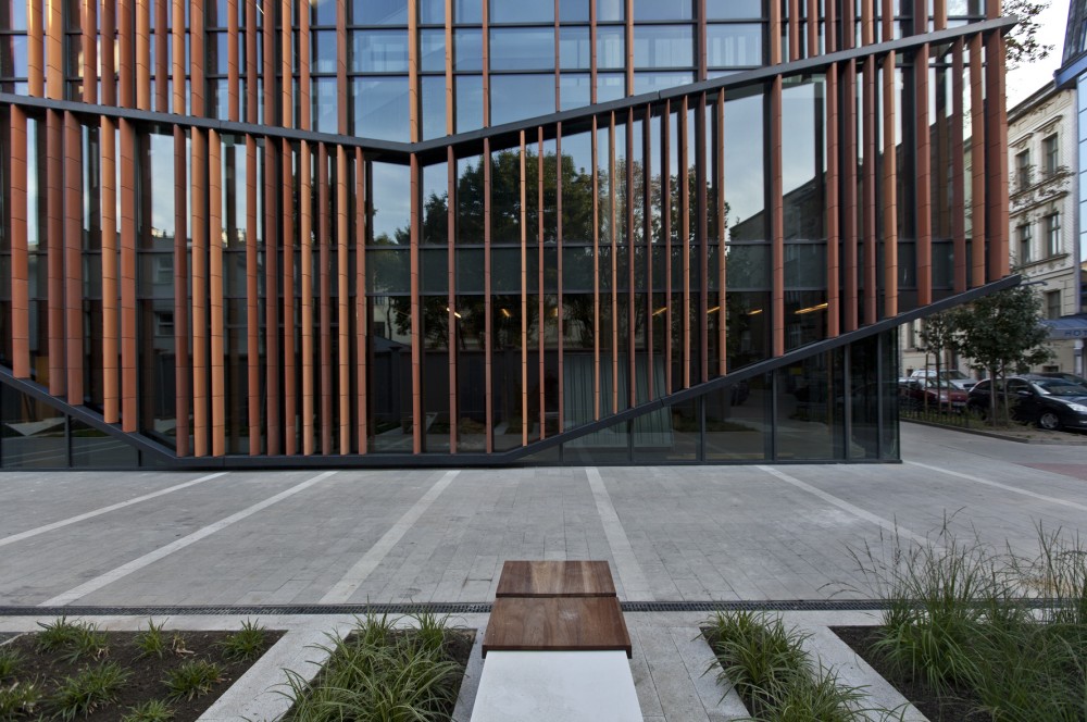 Małopolska Garden of Arts / Ingarden & Ewý Architects