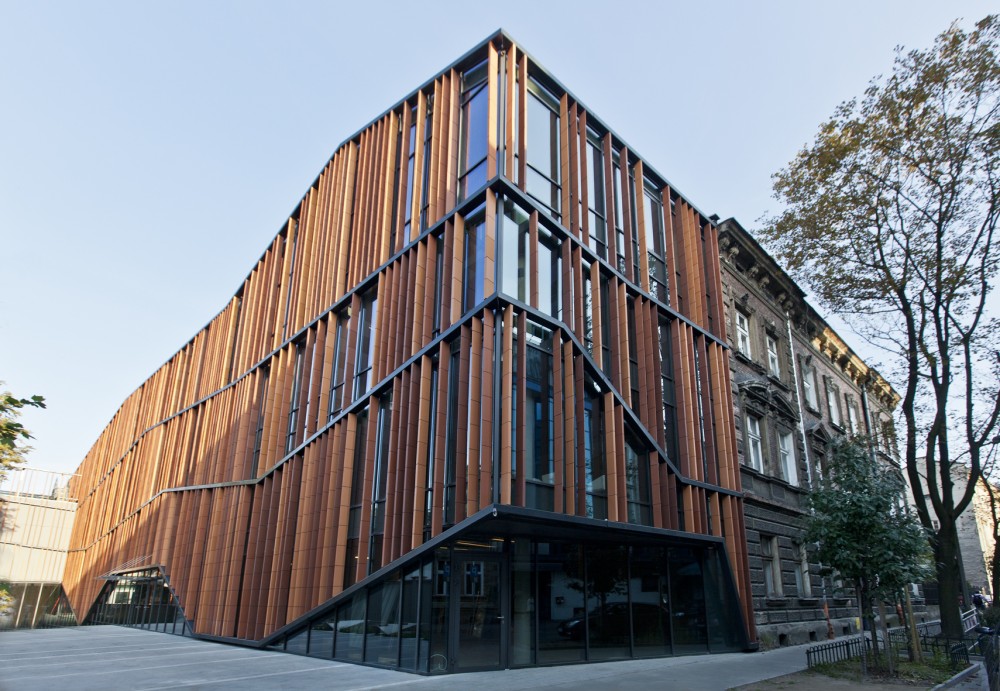 Małopolska Garden of Arts / Ingarden & Ewý Architects