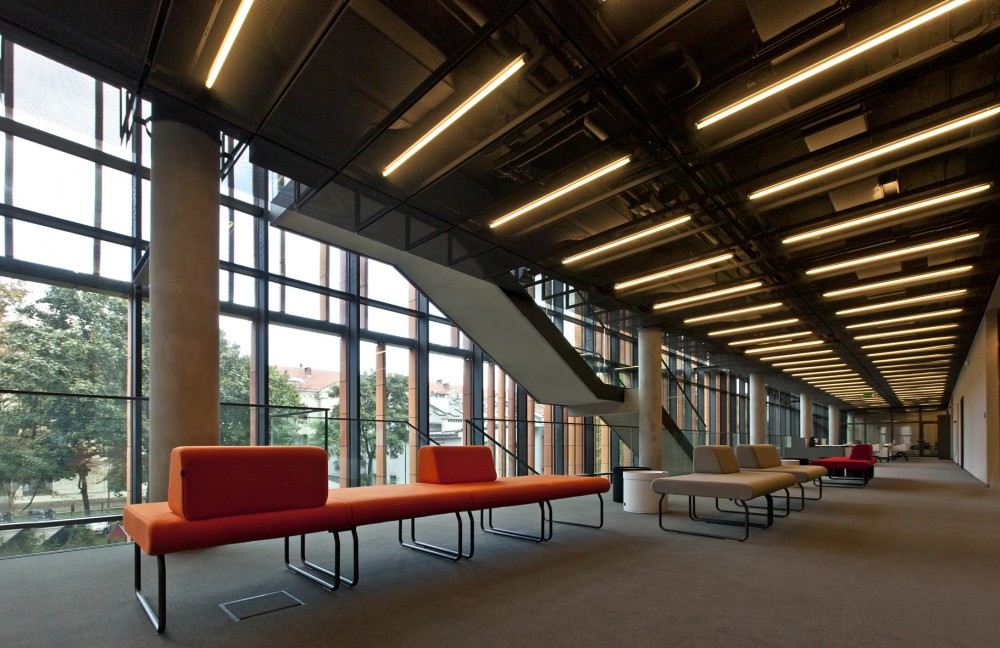Małopolska Garden of Arts / Ingarden & Ewý Architects