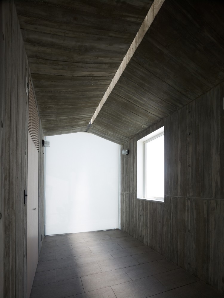 Takanawa House / Hiroyuki Ito + O.F.D.A.