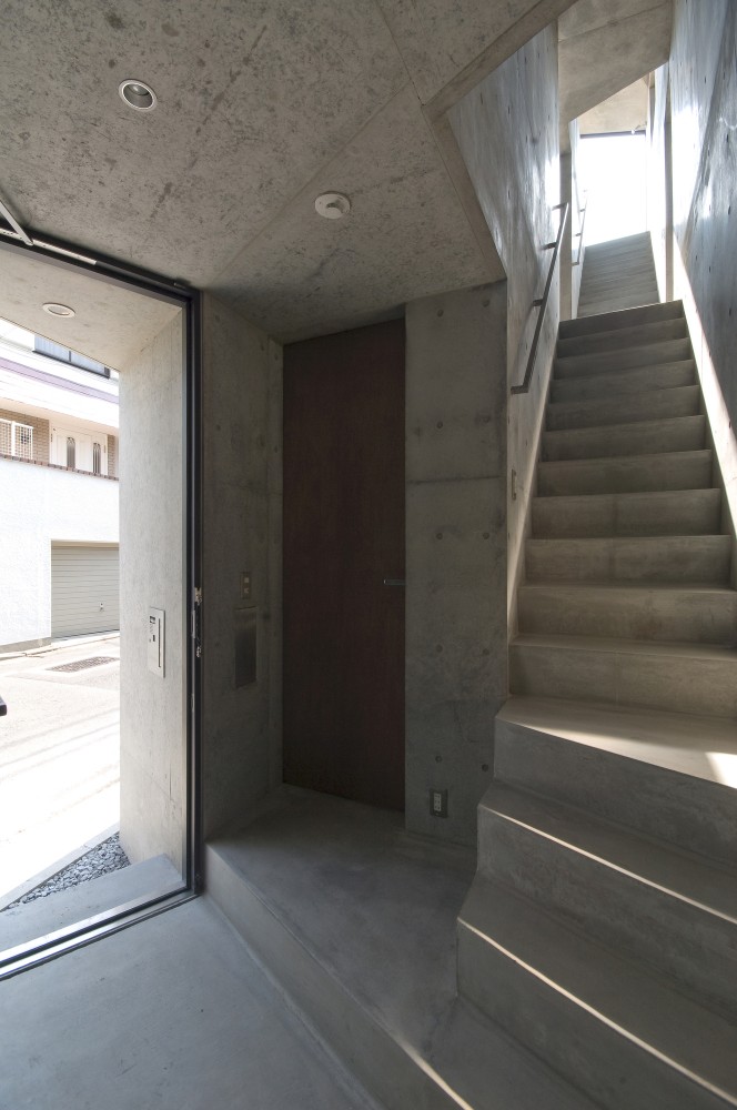 Okusawa House / Hiroyuki Ito + O.F.D.A.