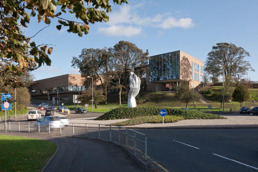 Forth Valley College / Reiach and Hall Architects