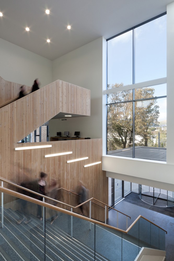 Forth Valley College / Reiach and Hall Architects