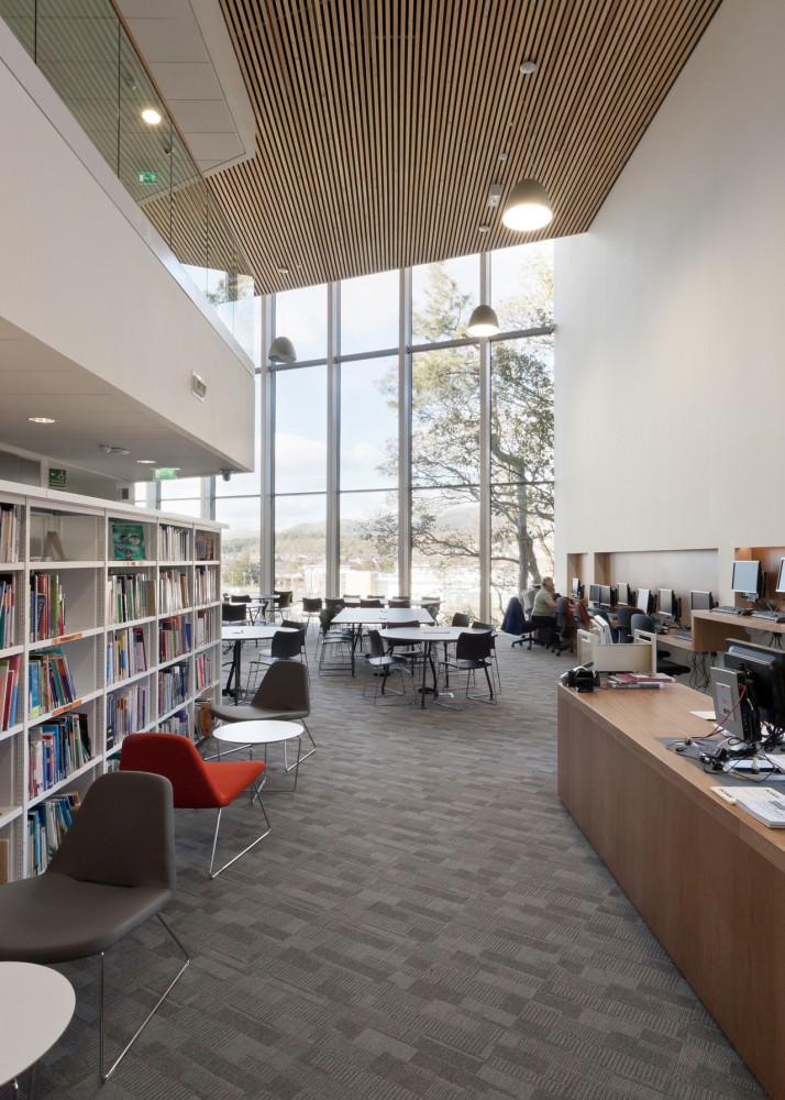 Forth Valley College / Reiach and Hall Architects