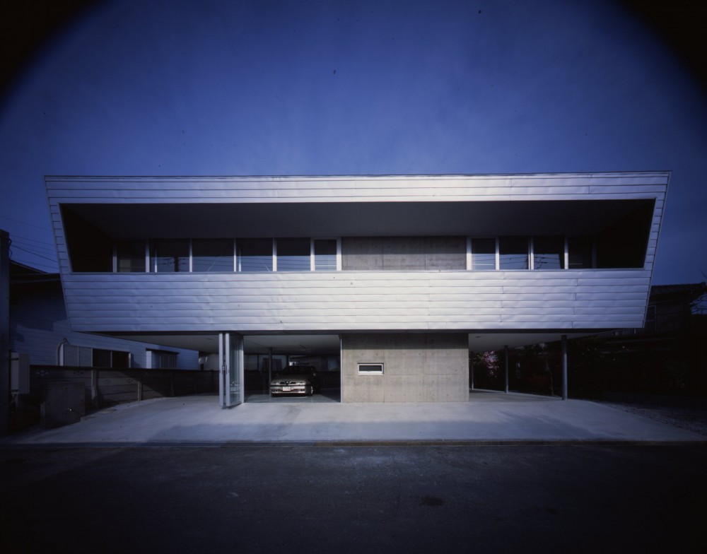 House in Sakado / LEVEL Architects