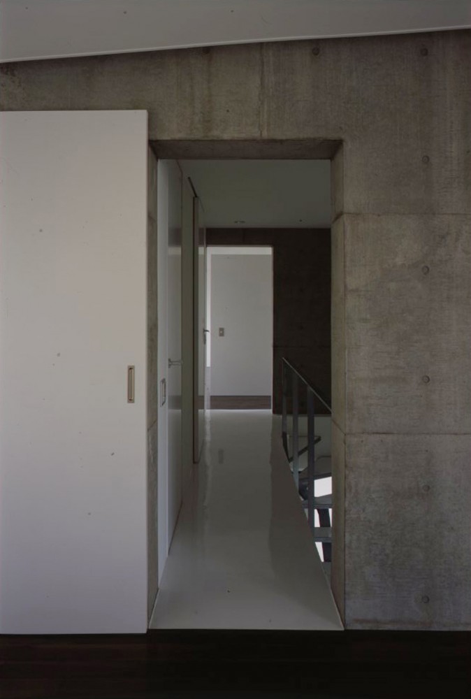 House in Sakado / LEVEL Architects