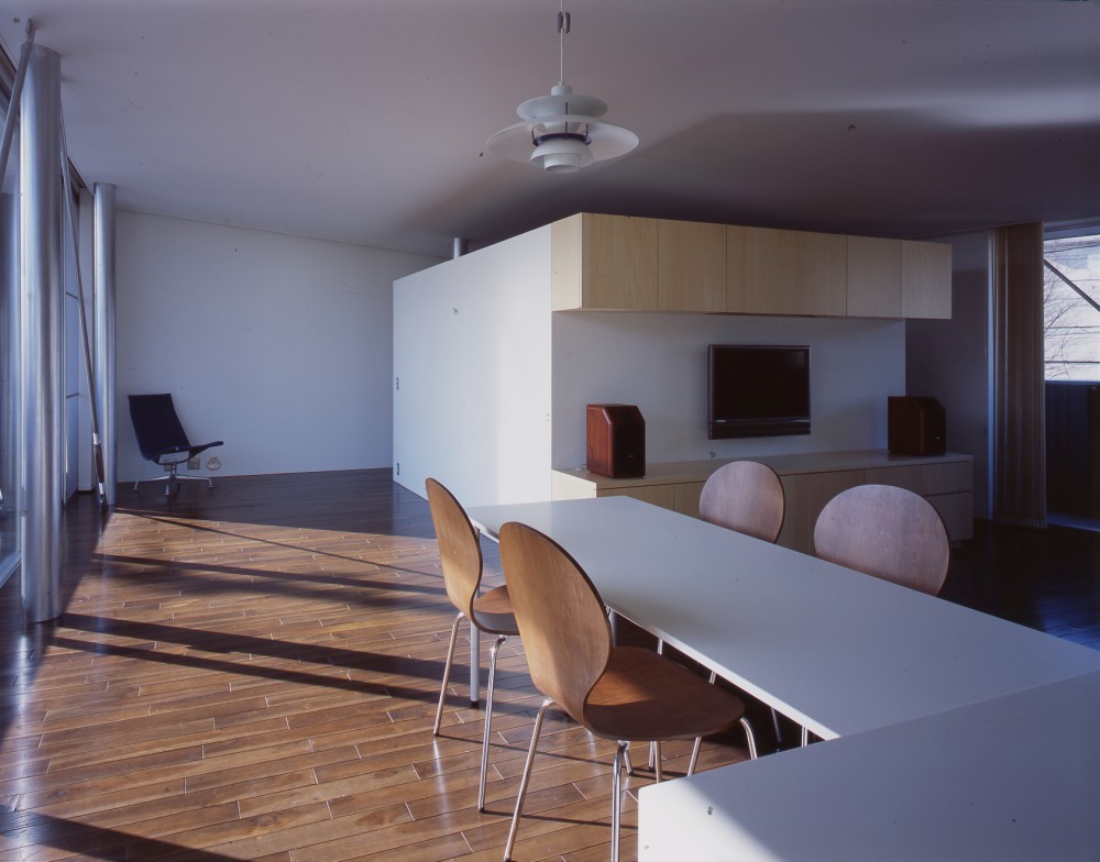 House in Sakado / LEVEL Architects