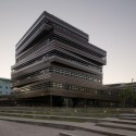 Herouville-Santi-Clair Hotel / Platform Architectures © Jerome Ricolleau