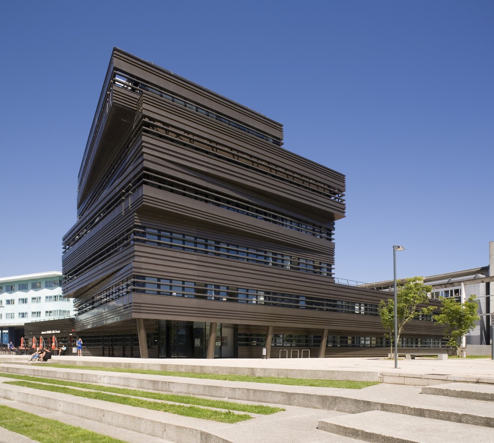 Hérouville-Saint-Clair Hotel / Platform Architectures