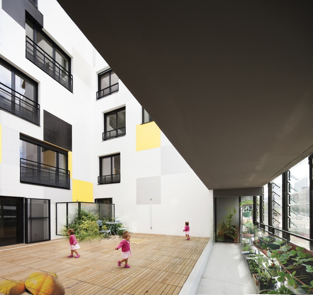 Apartment Blocks in Nanterre / X-TU