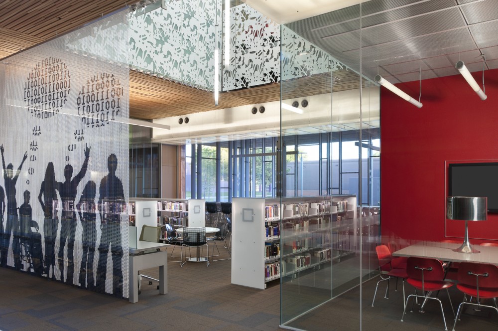 South Mountain Community Library / Richärd+Bauer