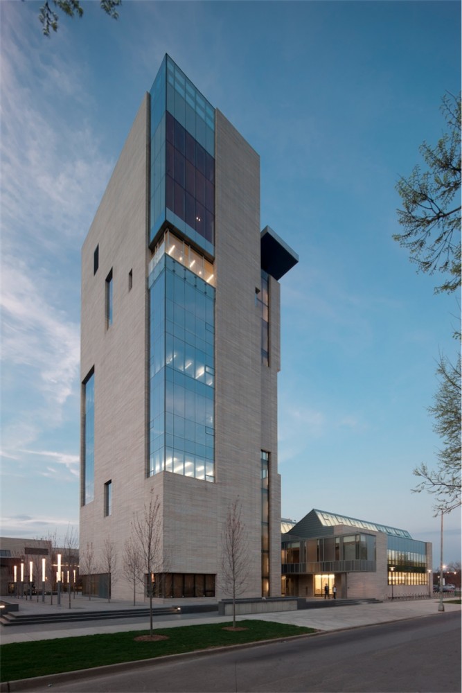 Logan Center for the Arts, University of Chicago / Tod Williams Billie Tsien Architects