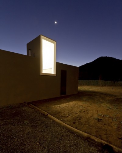 Casa Lucernas / 01 Arq South_east_elevation_2