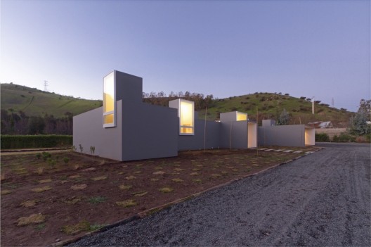 Casa Lucernas / 01 Arq South_west_elevation_perspective_1