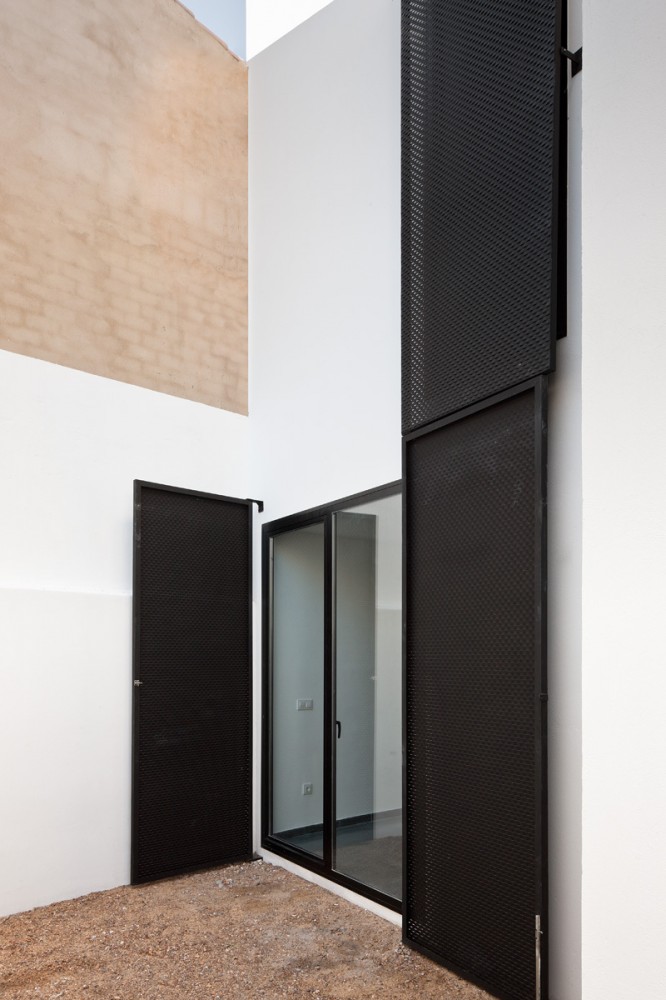 Two Social Housing, Miguel Sesmero Tower / GAas architecture studio