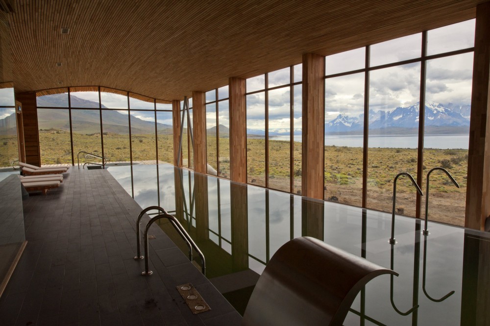 Hotel Tierra Patagonia / Cazu Zegers Arquitectura