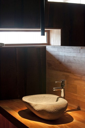 Hotel Tierra Patagonia / Cazu Zegers Arquitectura Lavamanos