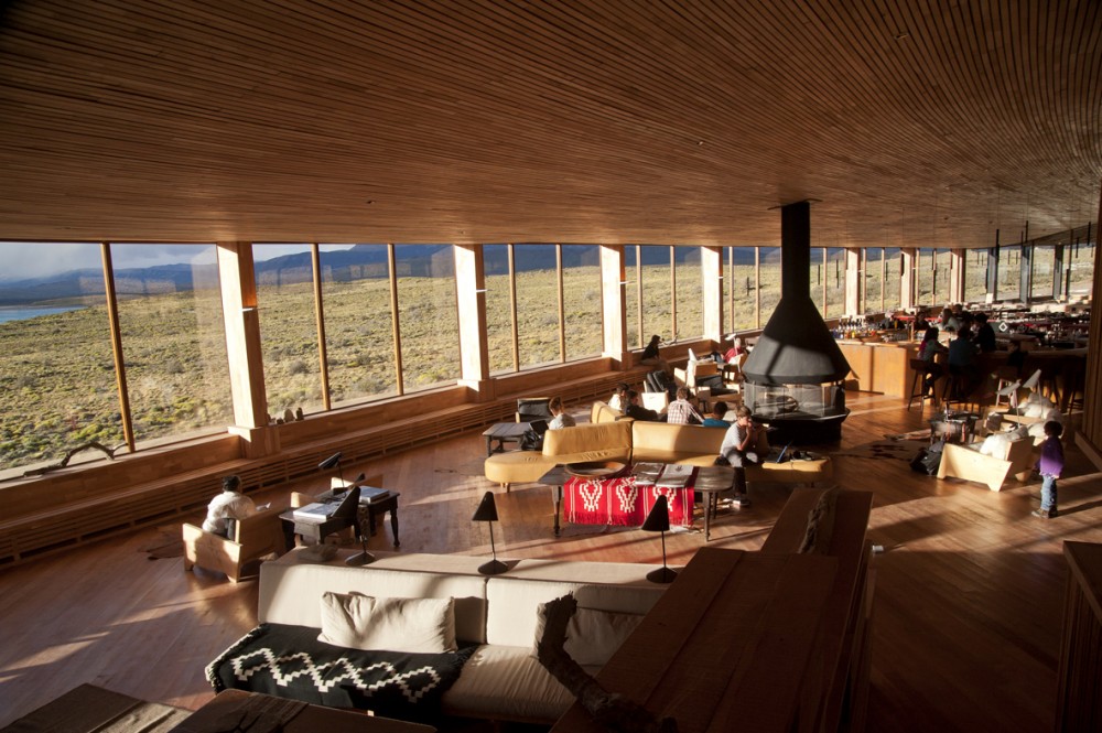 Hotel Tierra Patagonia / Cazu Zegers Arquitectura