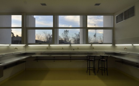 Edificio de Laboratorios - Ramón Carrillo / Moscato Schere Todo Terreno + MS+ DPF UNLa 6-aula_laboratorio_quimica