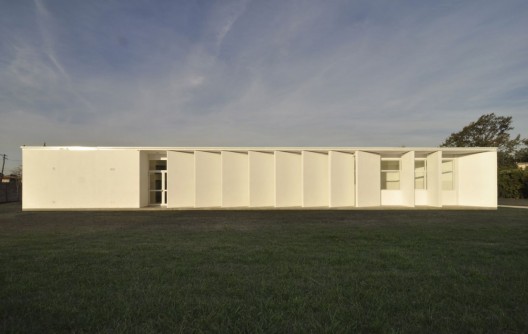 Edificio de Laboratorios - Ramón Carrillo / Moscato Schere Todo Terreno + MS+ DPF UNLa 7-fachada_este_de_ma%c2%a5ana