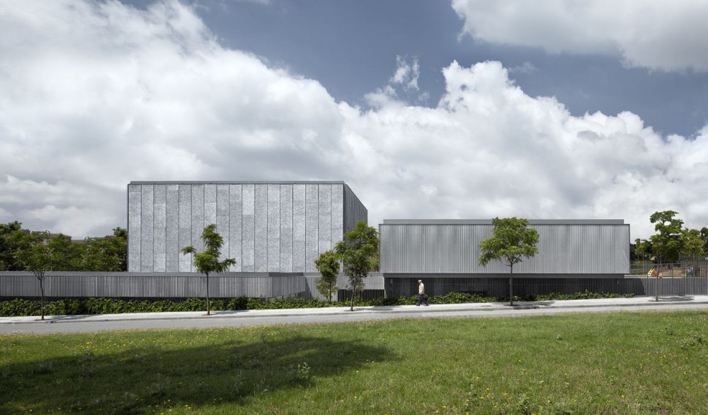 Evangelical Temple in Terrassa / OAB