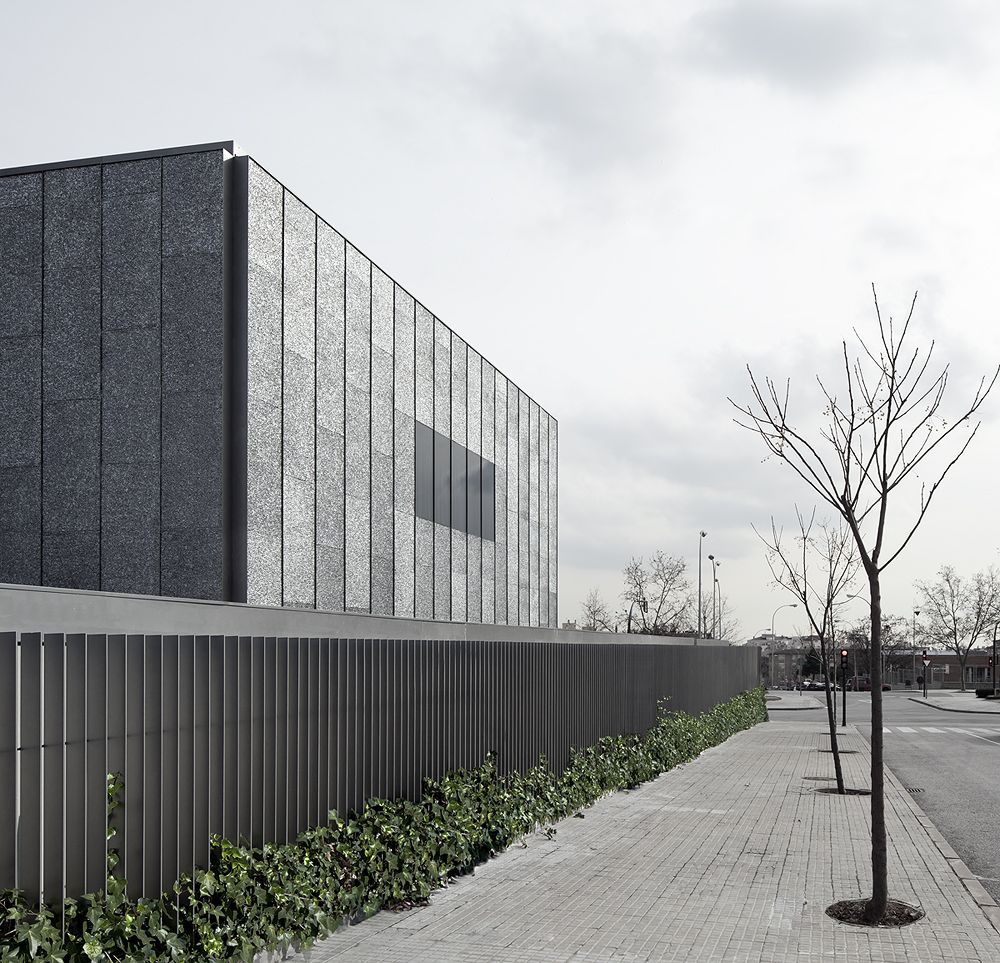 Evangelical Temple in Terrassa / OAB