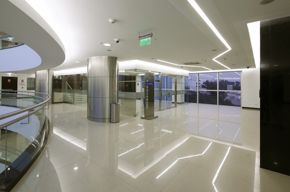 “Universidad del Pacifico” Branch Office / Metropolis