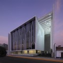 "Universidad del Pacifico" Branch Office / Metropolis © Juan Solano